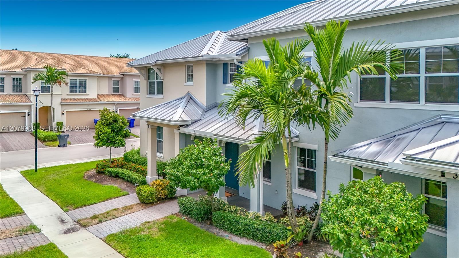 1040 Eucalyptus Dr # 2, Hollywood FL 33021