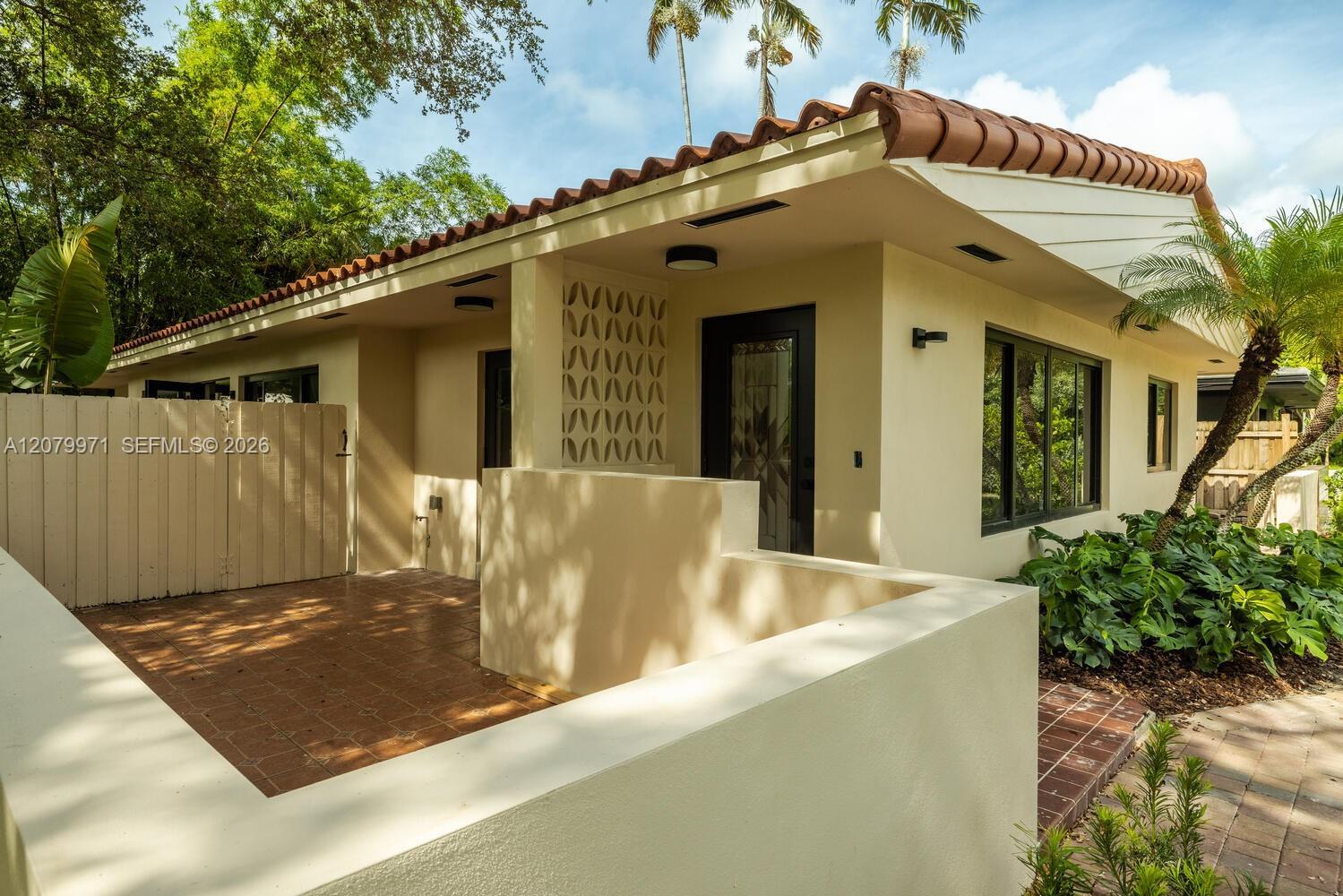 220 NE 105th St, Miami Shores FL 33138 photo 4