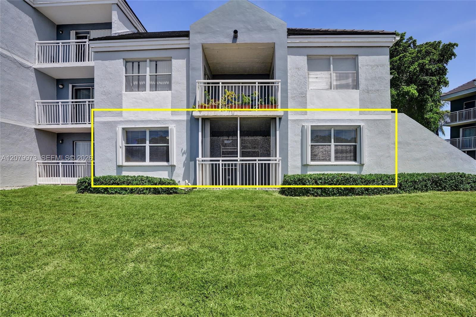 8660 SW 212th St # 111, Cutler Bay FL 33189