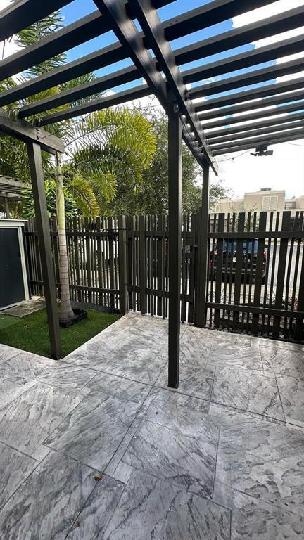 11205 NW 15TH Street # 11205, Pembroke Pines FL 33026 photo 3