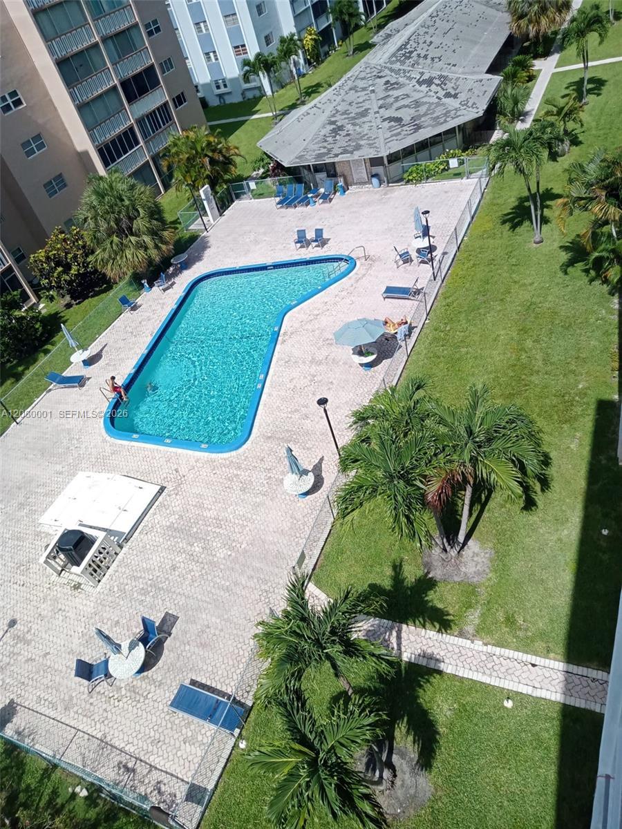 319 NE 14th Ave # 604, Hallandale Beach FL 33009 photo 2
