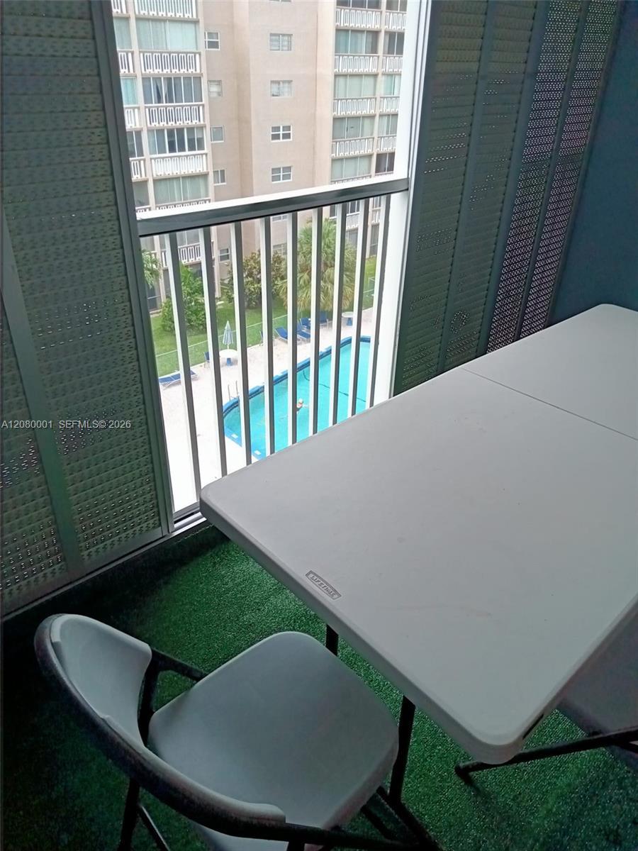 319 NE 14th Ave # 604, Hallandale Beach FL 33009 photo 4