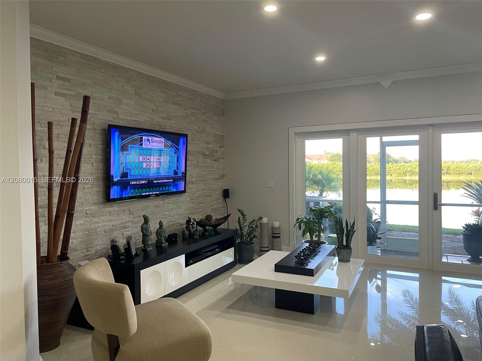 307 SW 120th Ave, Pembroke Pines FL 33025