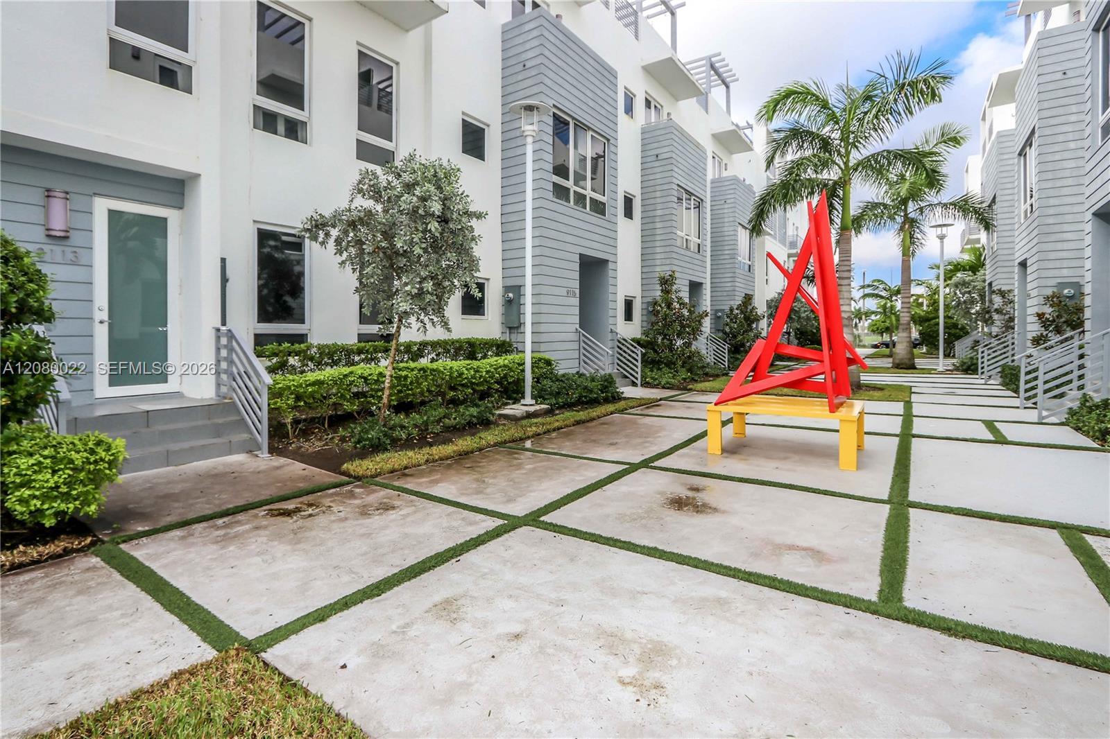 9123 NW 33rd St, Doral FL 33172 photo 2