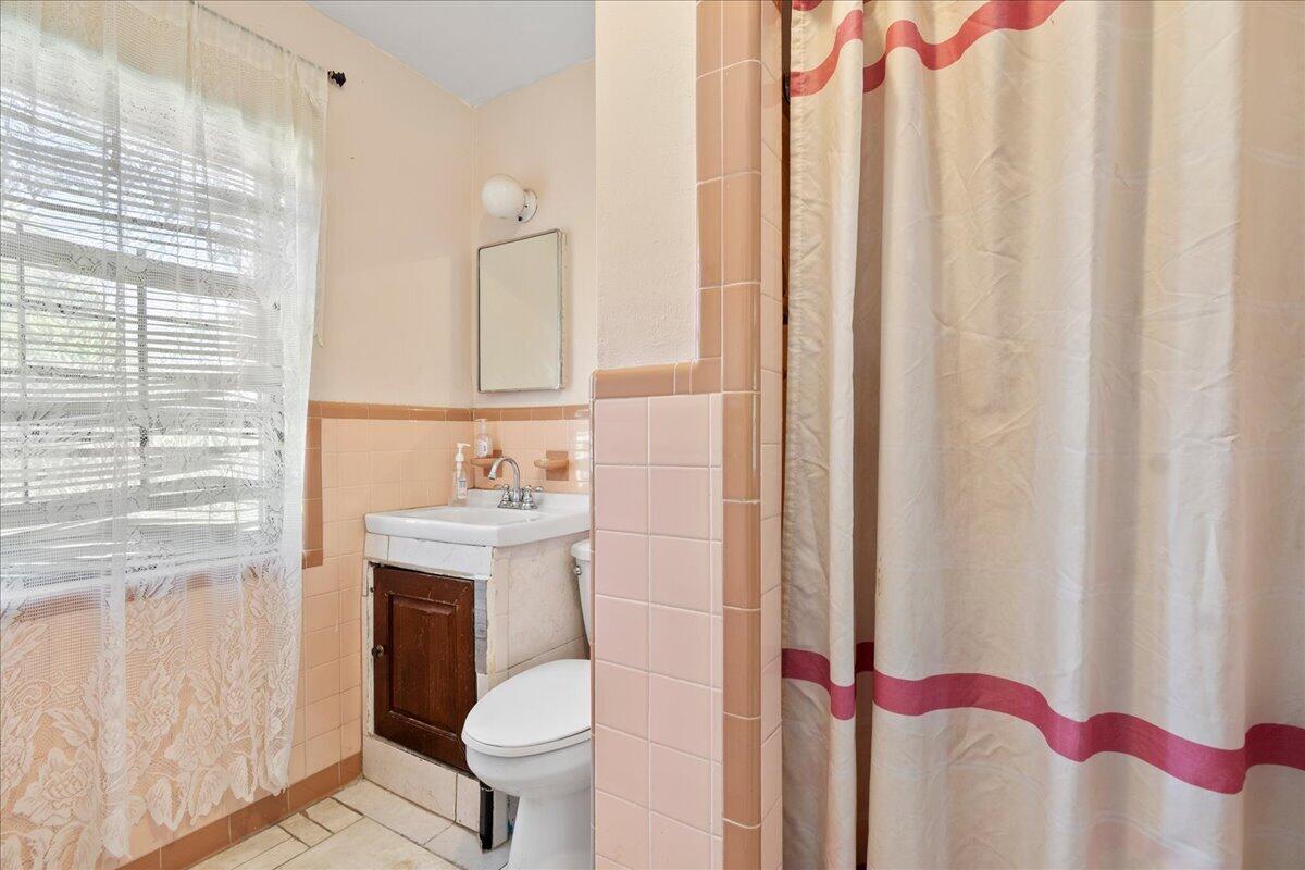 1740 11th Avenue N, FL 33460 photo 4