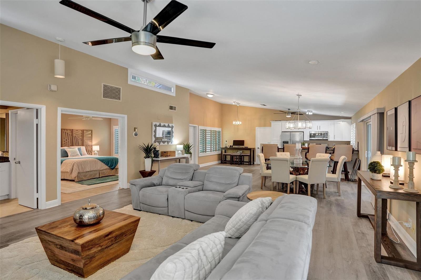5577 Ainsley Court, Boynton Beach FL 33437 photo 2