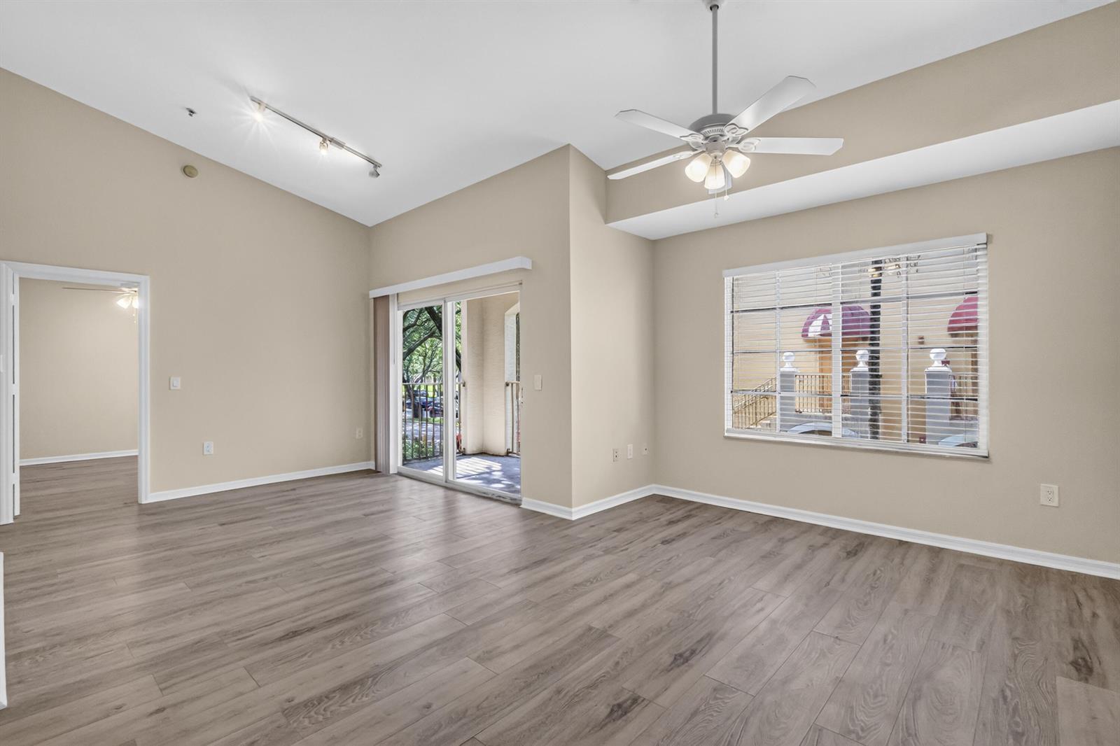 4271 SAN MARINO Boulevard # 201, West Palm Beach FL 33409 photo 2