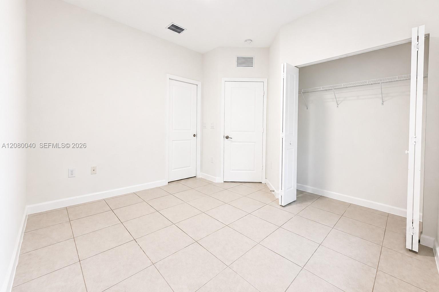 883 NE 211th St # 883, Miami FL 33179 photo 5