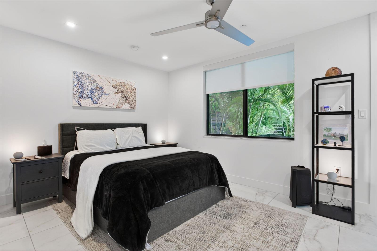 1044 N VICTORIA PARK Road, Fort Lauderdale FL 33304 photo 3