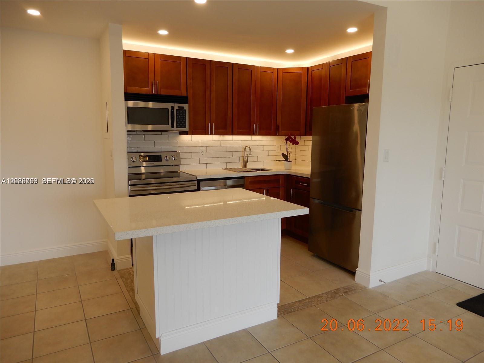 7175 NW 179th St # 307, Hialeah FL 33015 photo 2