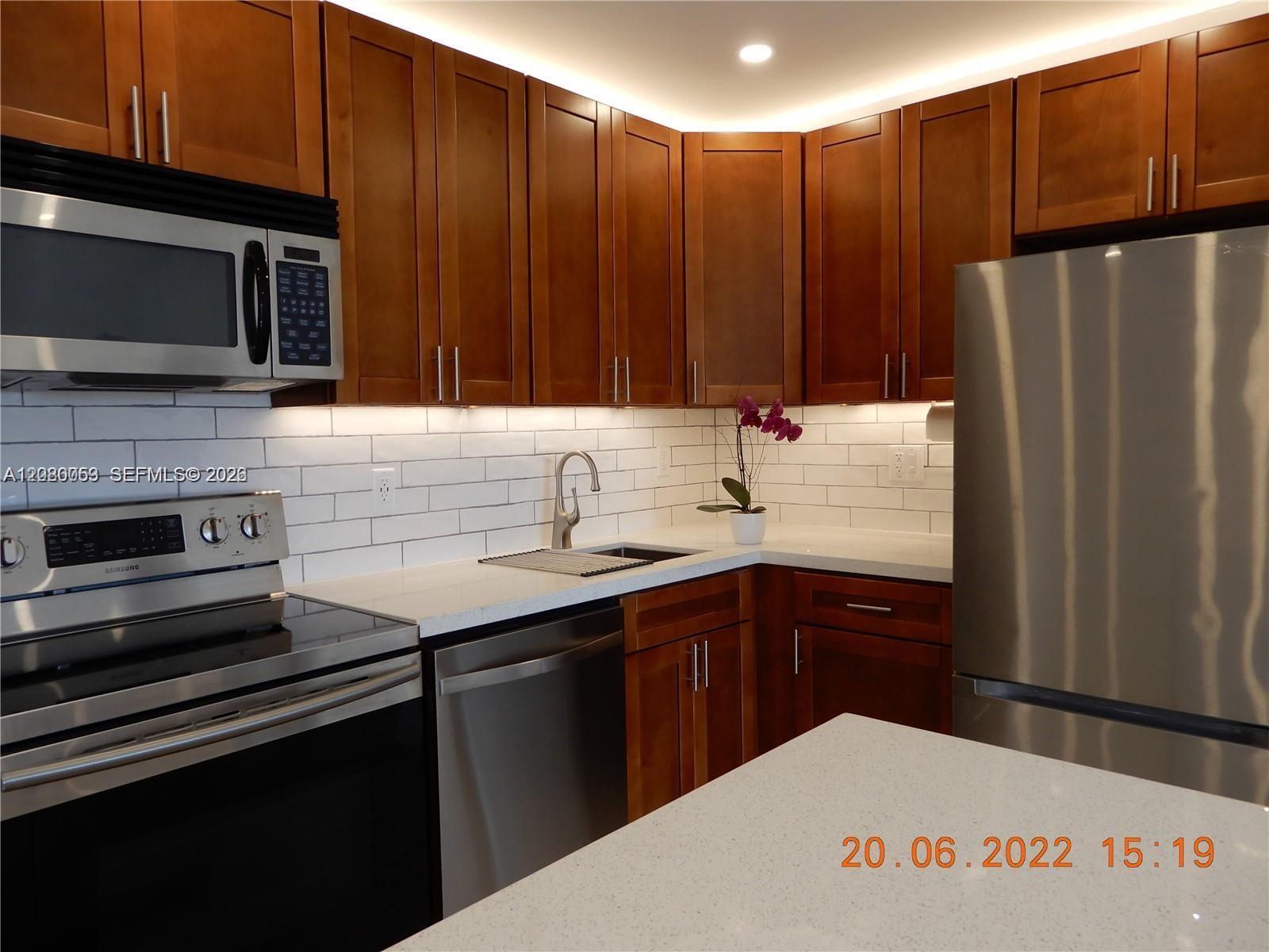7175 NW 179th St # 307, Hialeah FL 33015