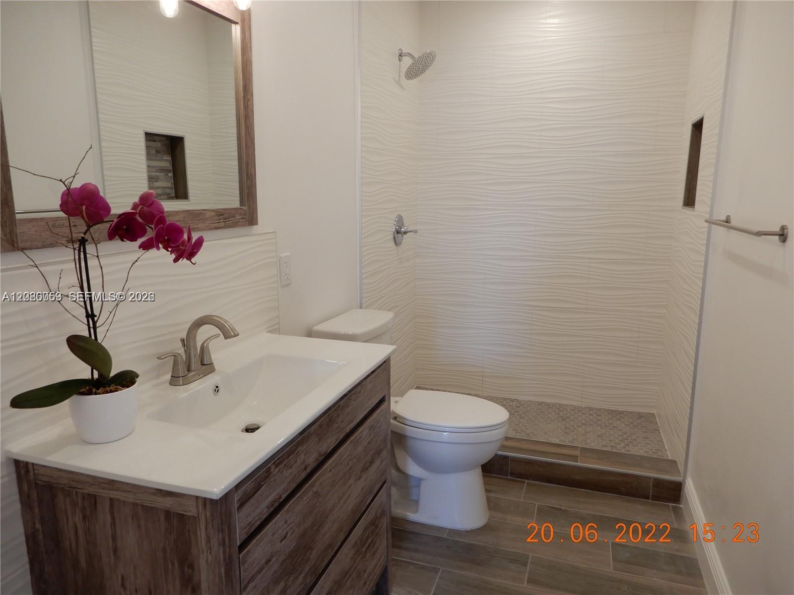 7175 NW 179th St # 307, Hialeah FL 33015 photo 4