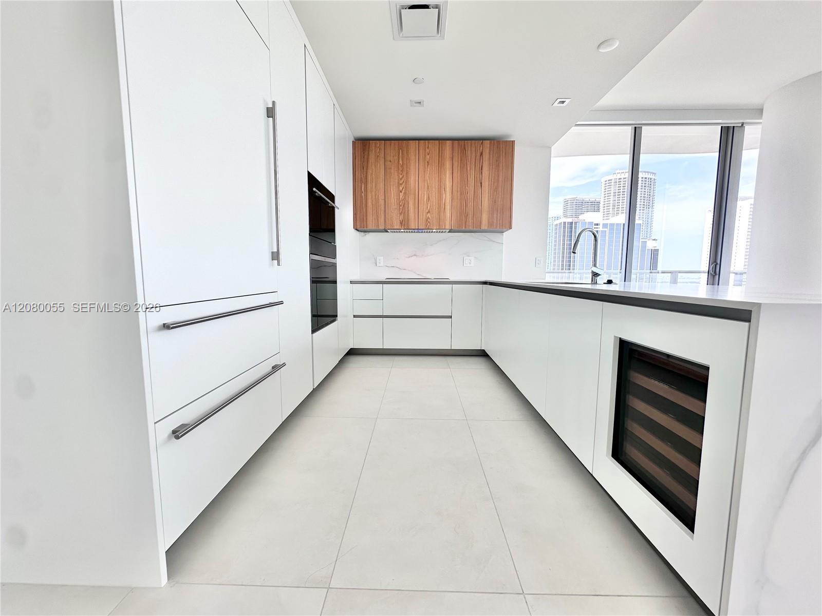 1400 Biscayne Blvd # 1506, Miami FL 33132 photo 3