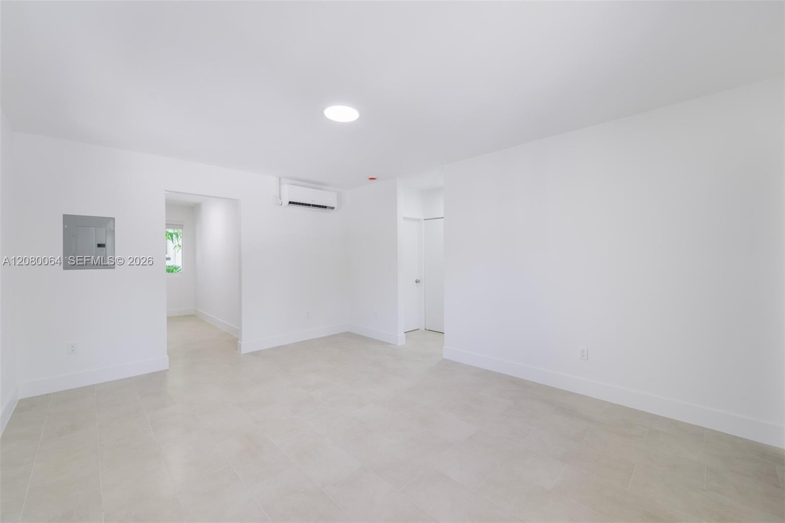 505 SW 7th Ct # 5, Miami FL 33130 photo 2