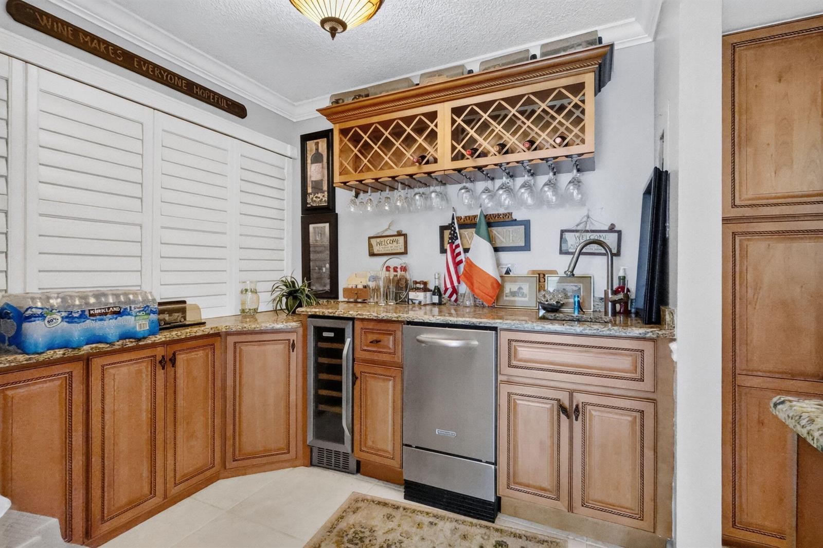 103 Half Moon Circle # H1, Hypoluxo FL 33462 photo 5