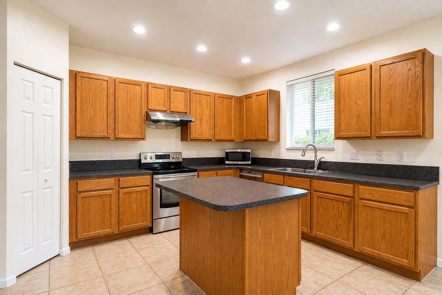 2789 S Evergreen Circle, Boynton Beach FL 33426 photo 3