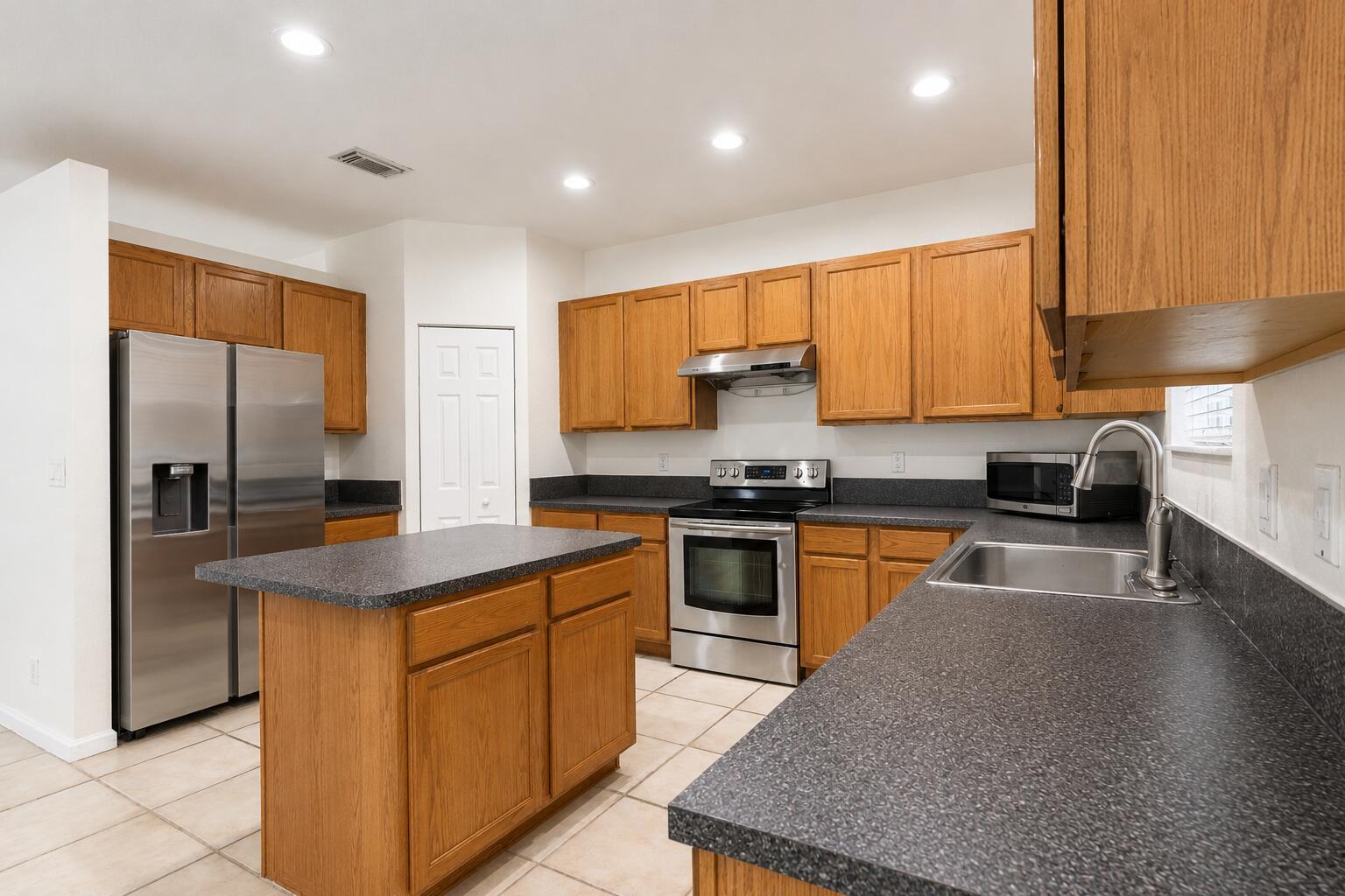 2789 S Evergreen Circle, Boynton Beach FL 33426 photo 4