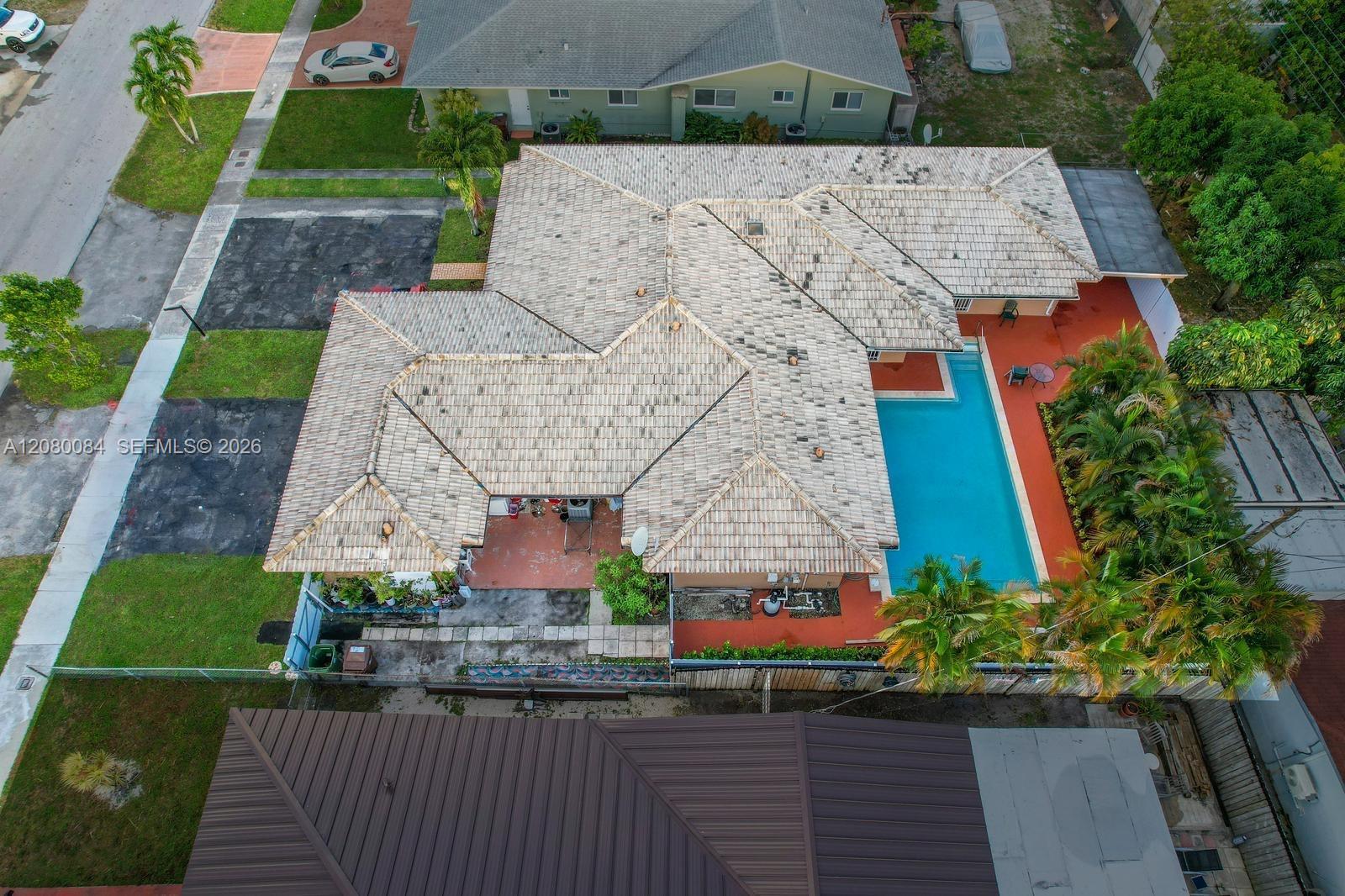 326 E 34th St, Hialeah FL 33013 photo 2