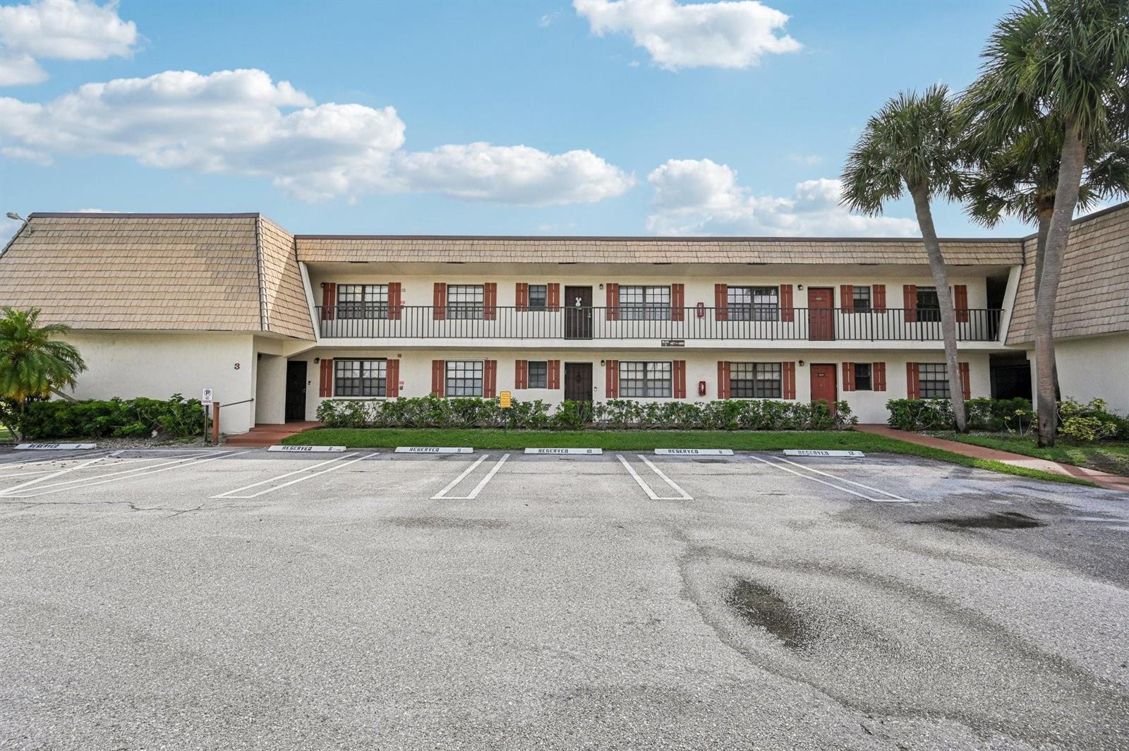 4682 OAK TERRACE Drive # 4682, FL 33463 photo 2
