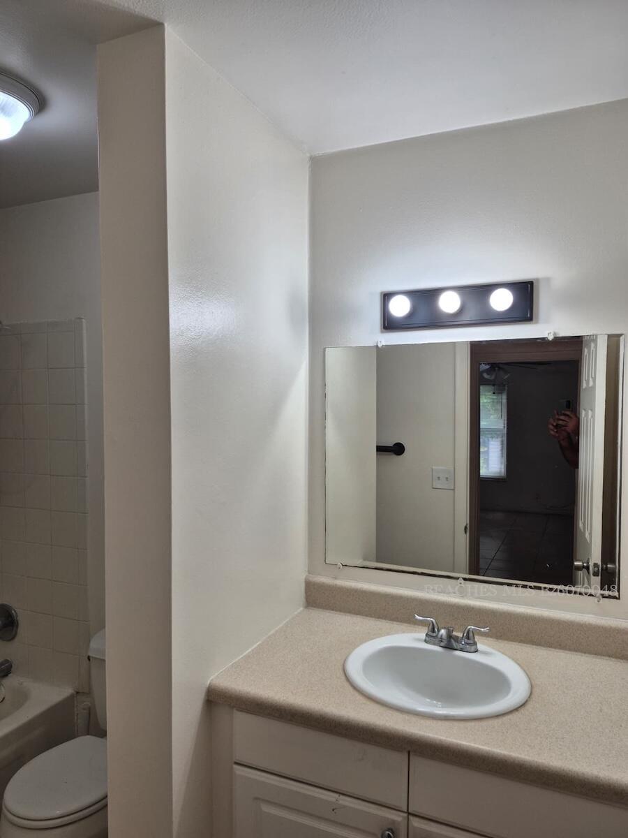 6000 NW 7TH Street # 21, Margate FL 33063 photo 4
