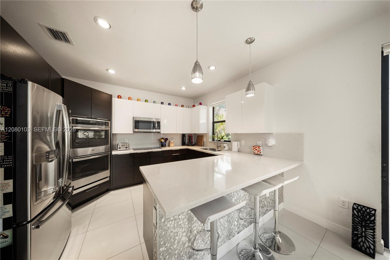 10269 NW 86th St, Doral FL 33178 photo 5
