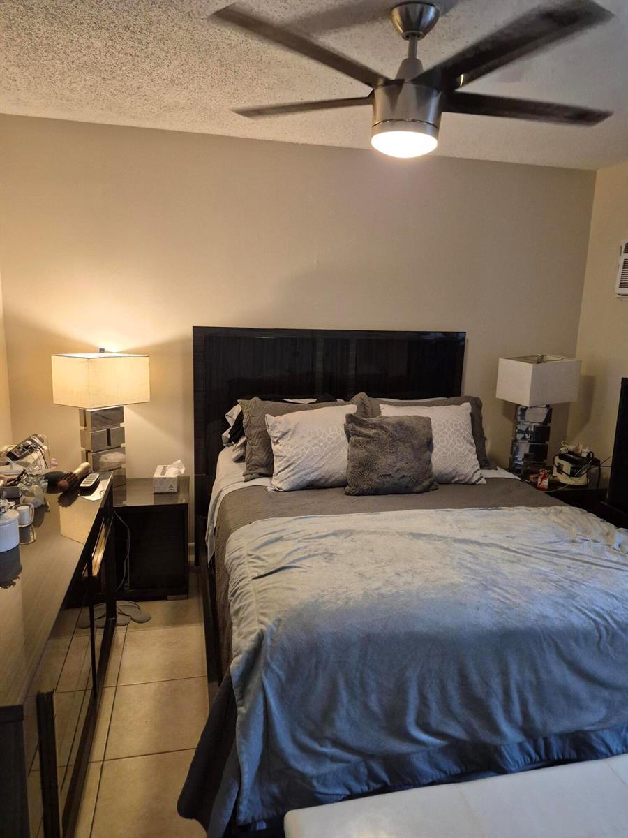 214 Cambridge # I, West Palm Beach FL 33417 photo 5