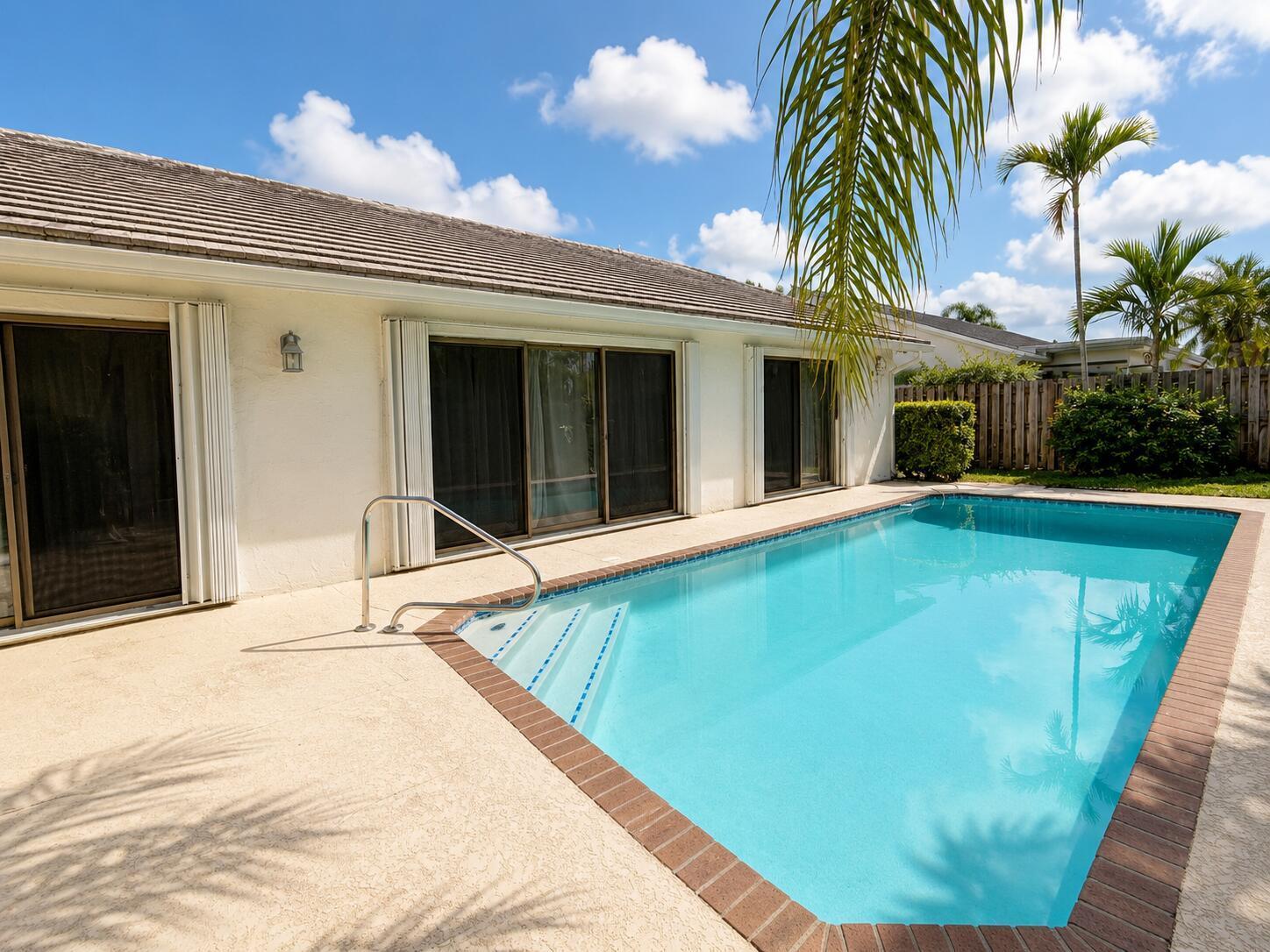 400 SEQUOIA Lane, Boca Raton FL 33487 photo 2