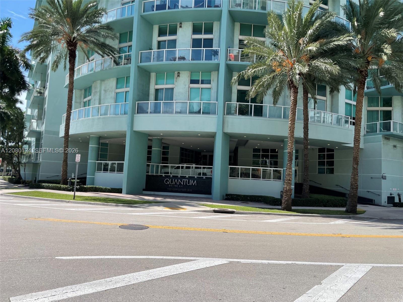 1900 N Bayshore Dr # 511, Miami FL 33132 photo 2