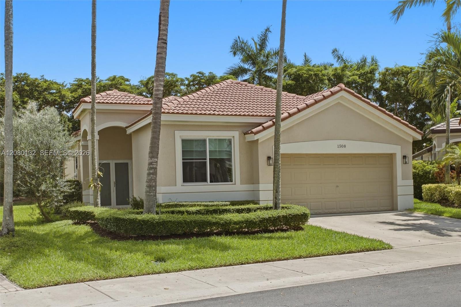 1508 Winterberry Ln, Weston FL 33327