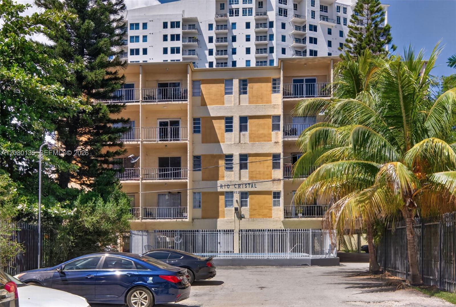 453 SW 2nd St # 301C, Miami FL 33130 photo 4