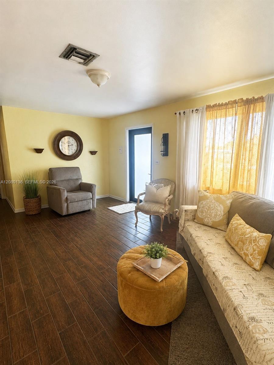 2901 NW 209th Ter, Miami Gardens FL 33056 photo 3