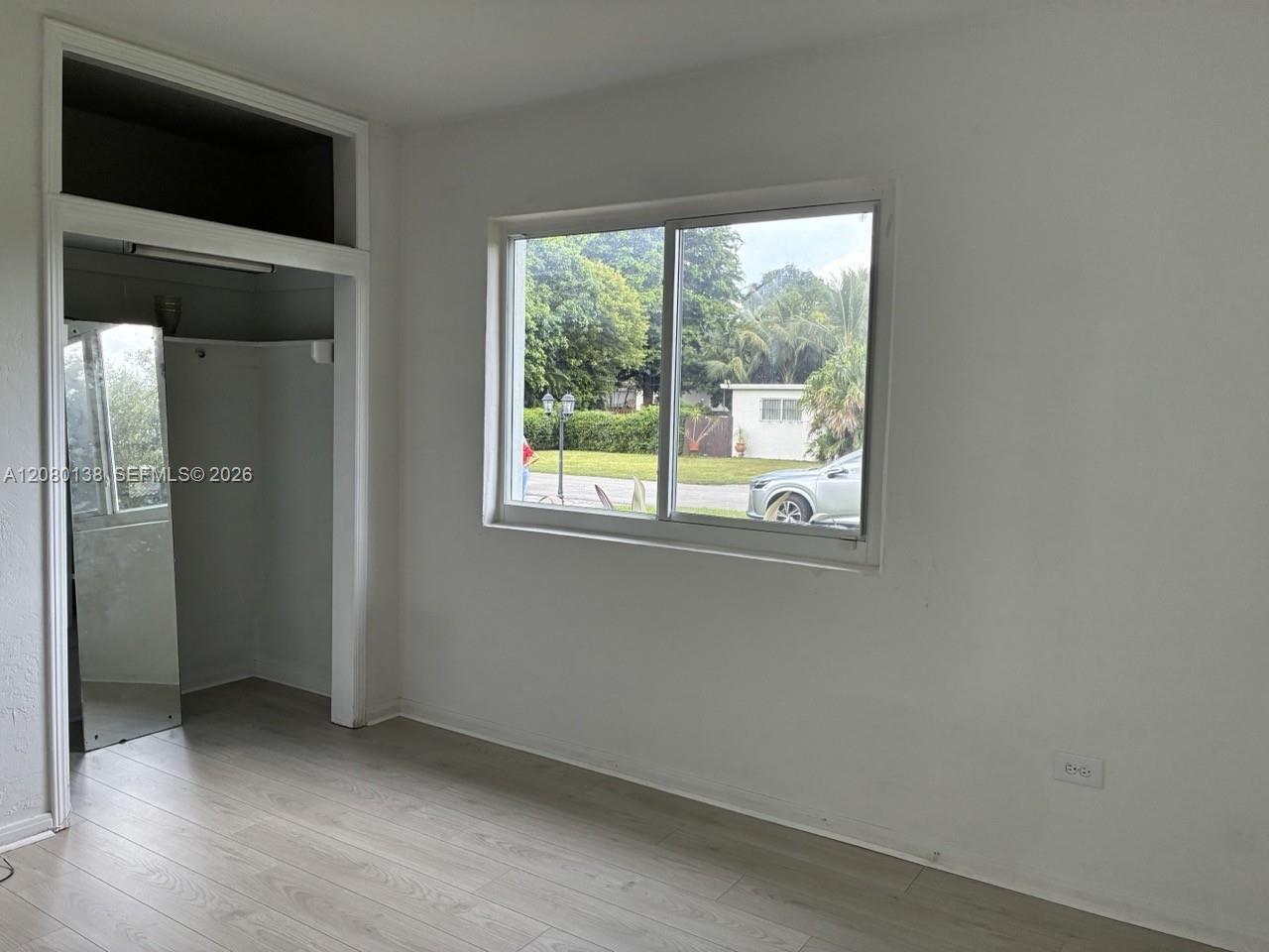 601 Oriole Ave, Miami Springs FL 33166 photo 4
