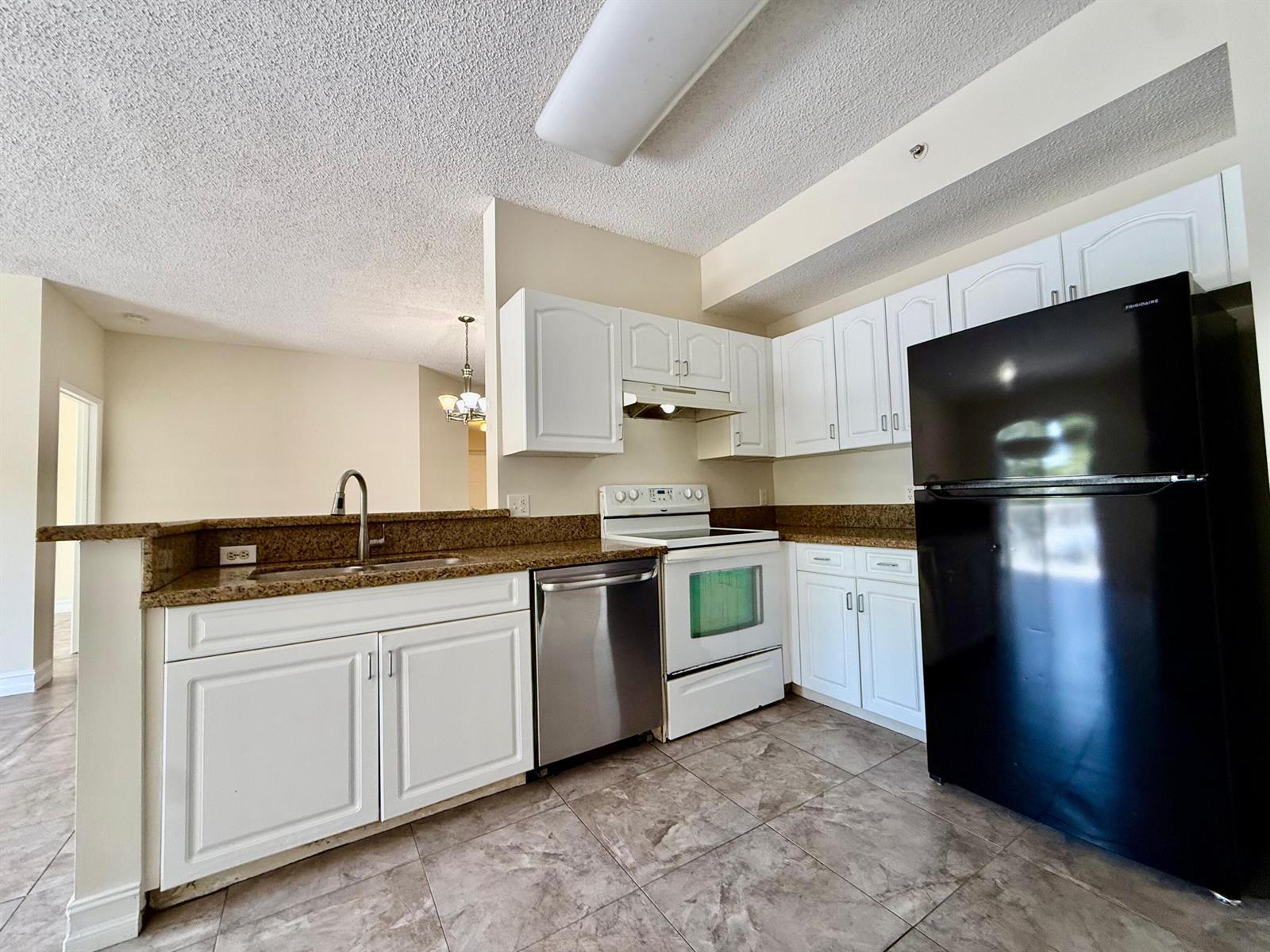 6960 SW 39th Street # E207, Davie FL 33314