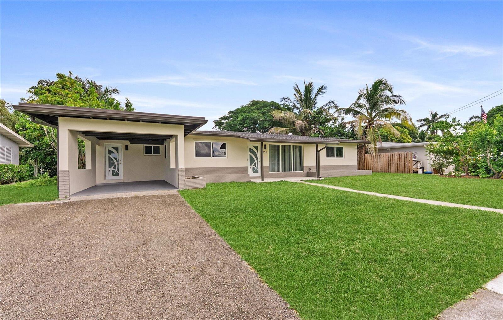 256 GREENBRIER Drive, Palm Springs FL 33461 photo 2