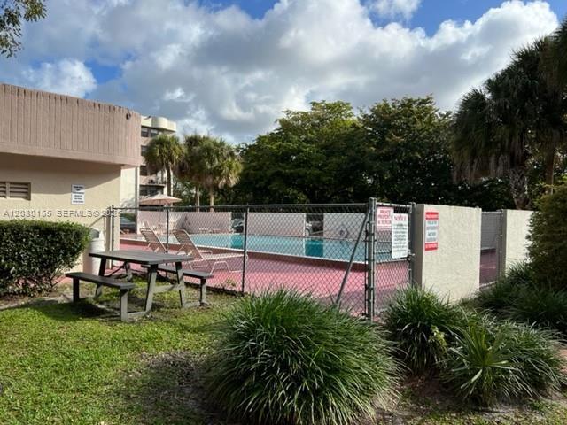 2701 Riverside Dr # B, Coral Springs FL 33065 photo 3