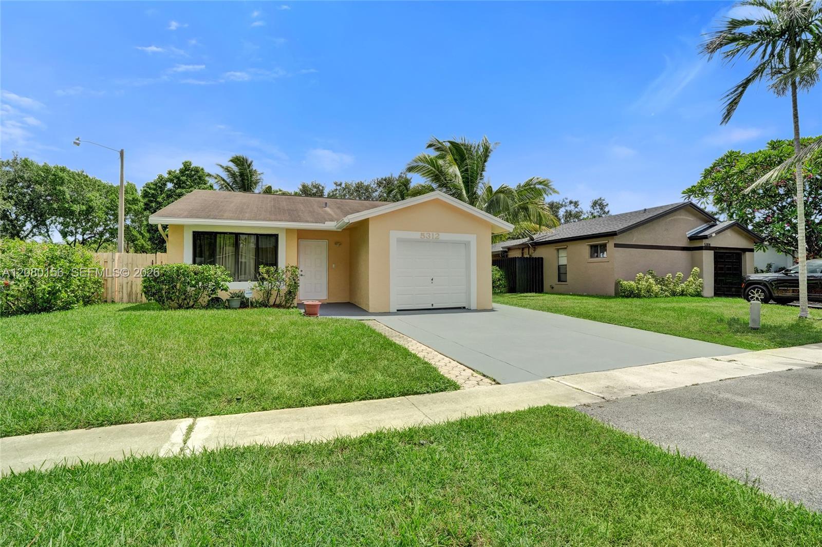 5312 NW 92nd Ave, Sunrise FL 33351
