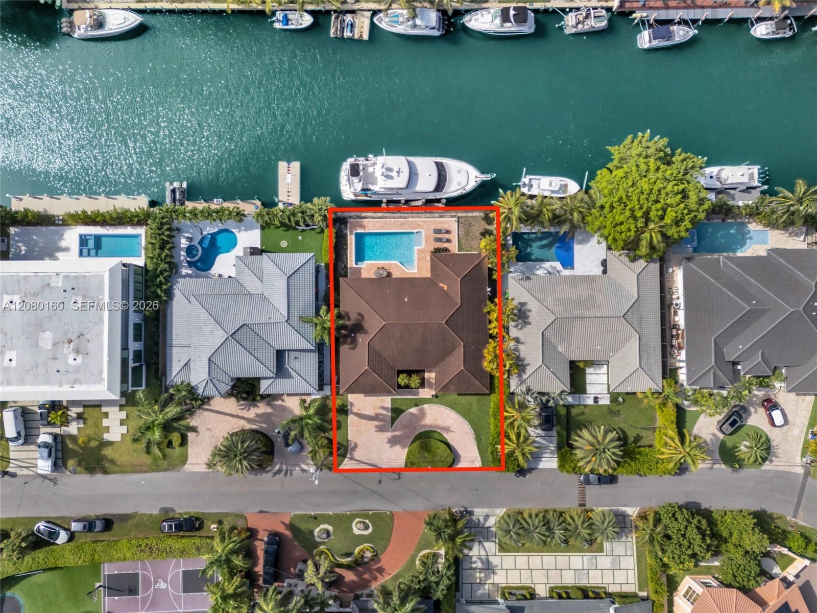2930 NE 164th St, North Miami Beach FL 33160 photo 2
