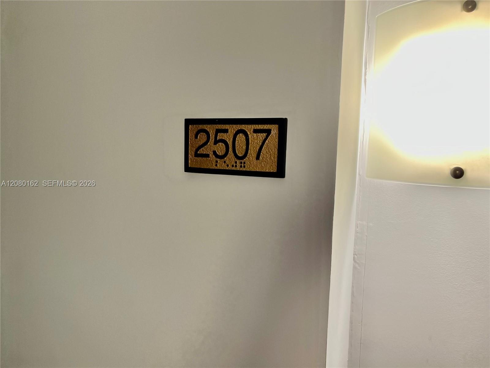 1800 N Bayshore Dr # 2507, Miami FL 33132 photo 2
