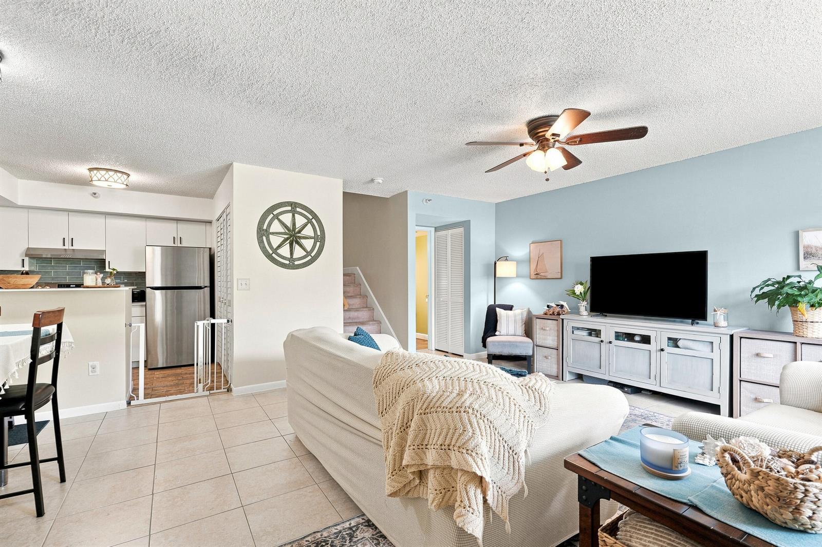 123 Yacht Club Way # 109, Hypoluxo FL 33462 photo 3