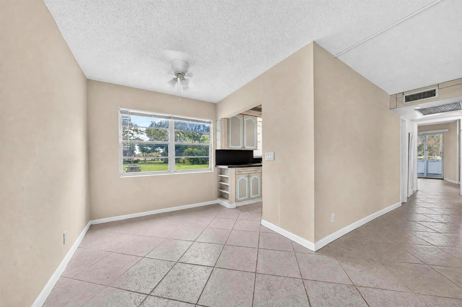 169 Westbury J # 169, Deerfield Beach FL 33442 photo 4