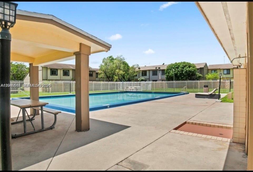 453 NE 210th Ter, Miami FL 33179 photo 4