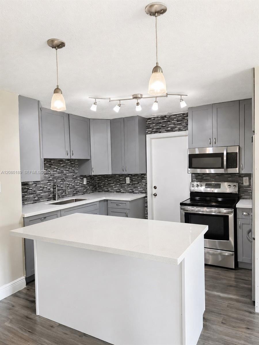 5603 NW 48th Ter, Tamarac FL 33319 photo 5