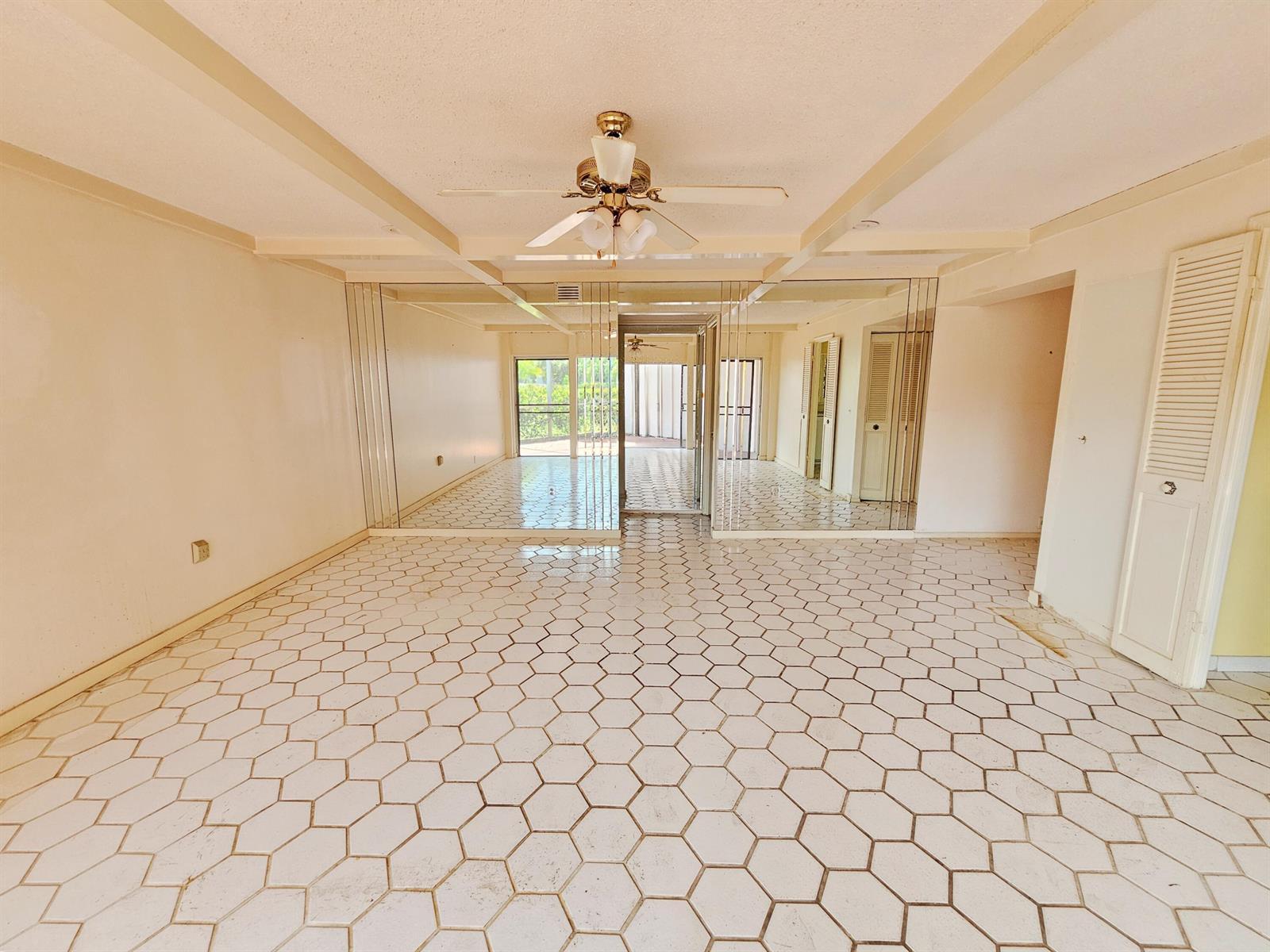 6 GREENWAY Village N # 105, Royal Palm Beach FL 33411 photo 4