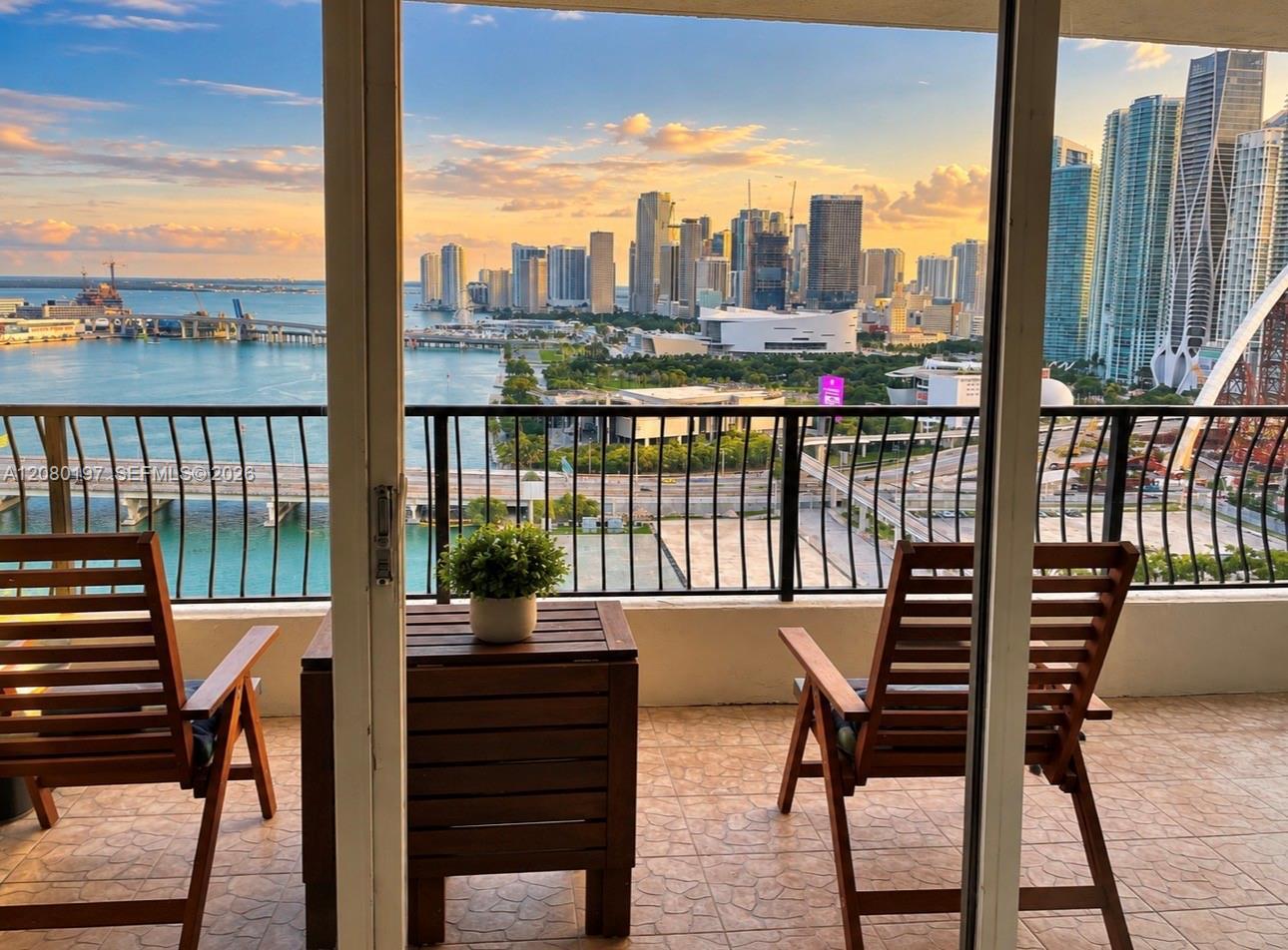 555 NE 15th St # 27K, Miami FL 33132