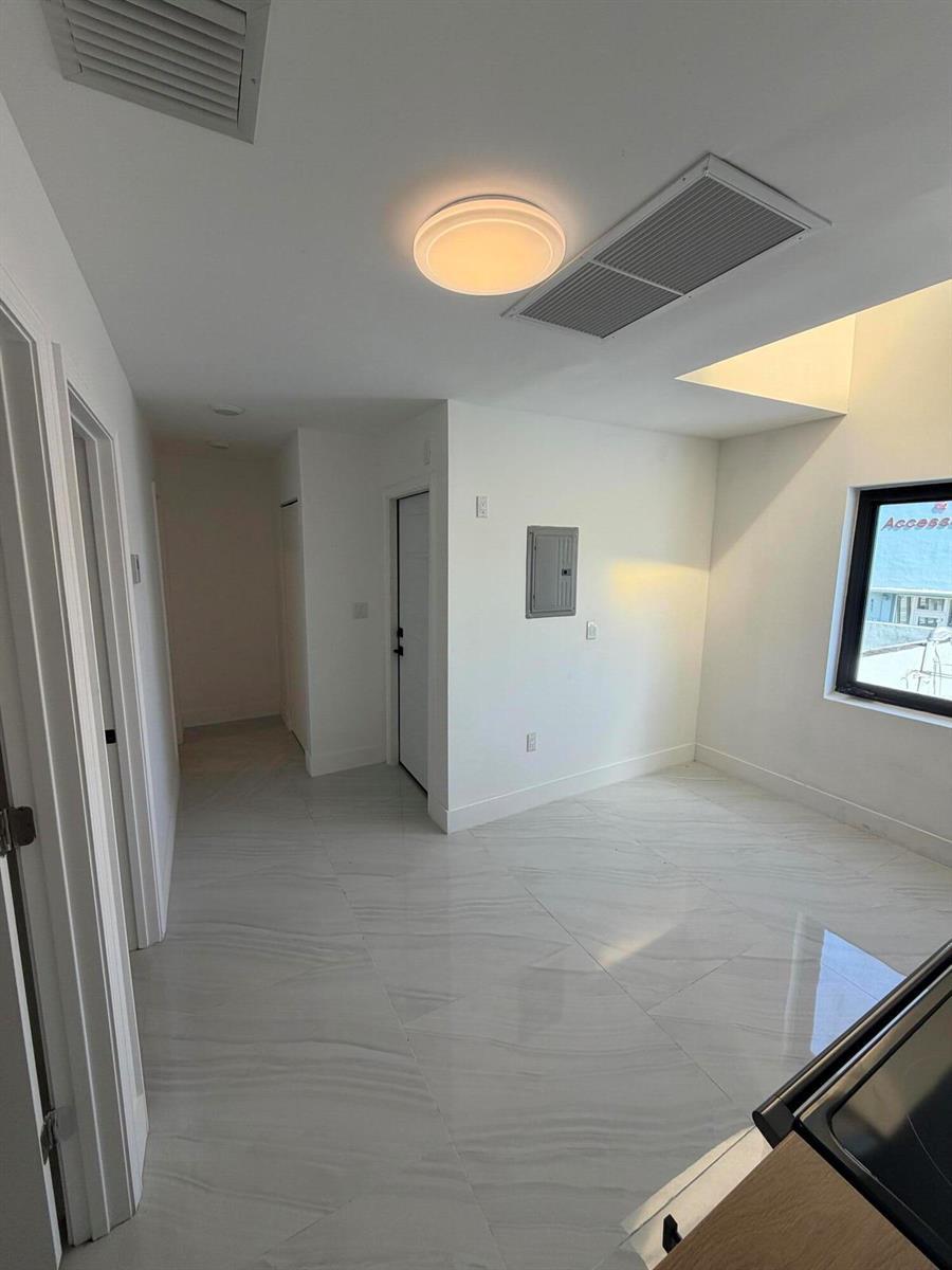 8211 BISCAYNE Boulevard # 1, Miami FL 33138 photo 4