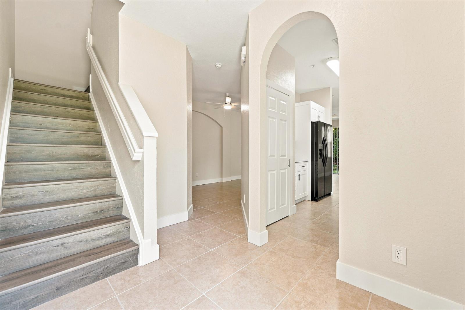 813 Pipers Cay Drive, West Palm Beach FL 33415 photo 5