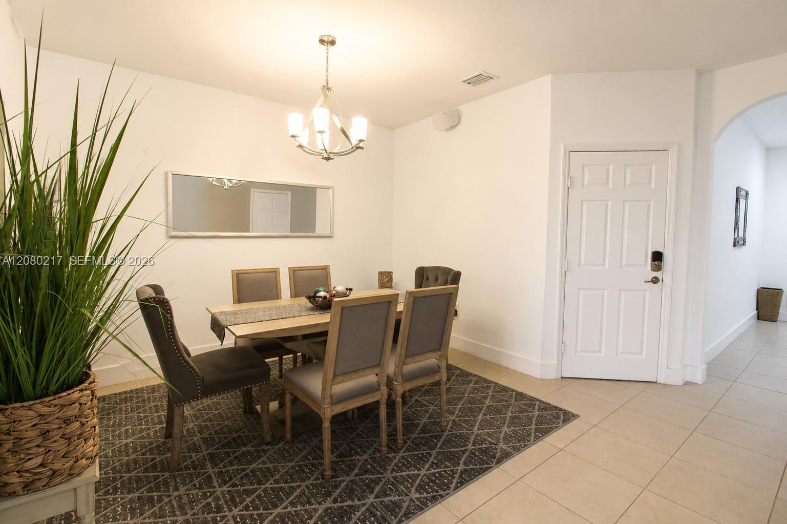 10327 NW 89th Ter, Doral FL 33178 photo 5