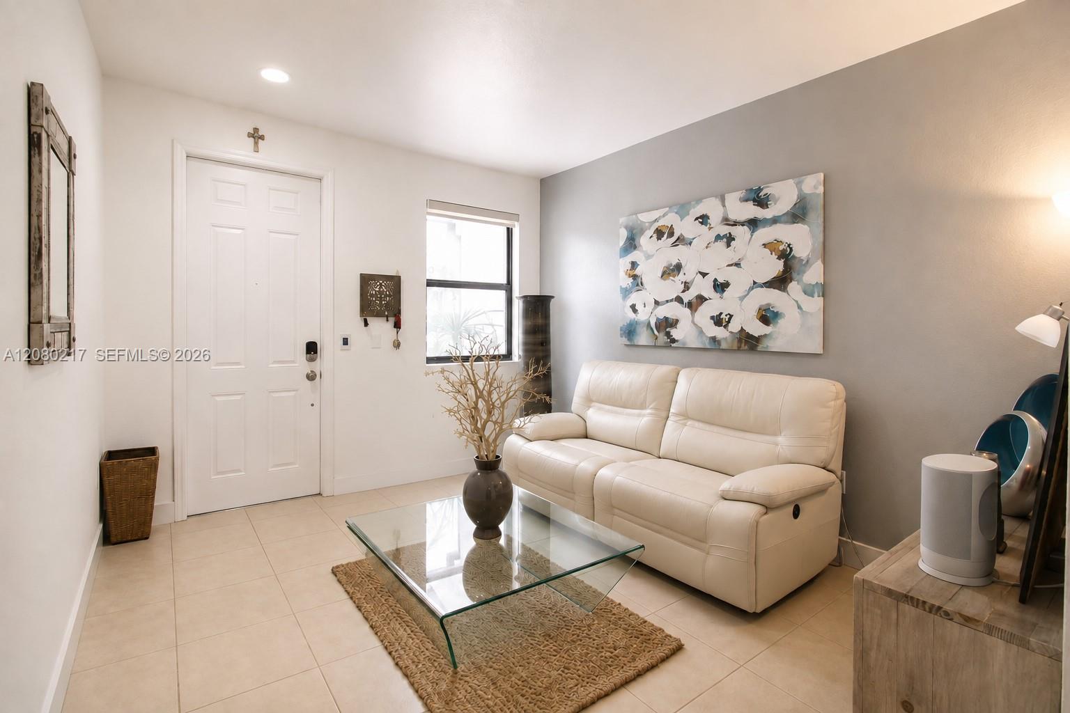 10327 NW 89th Ter, Doral FL 33178 photo 4