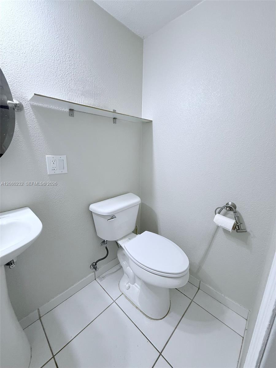 255 W 64th St, Hialeah FL 33012 photo 5