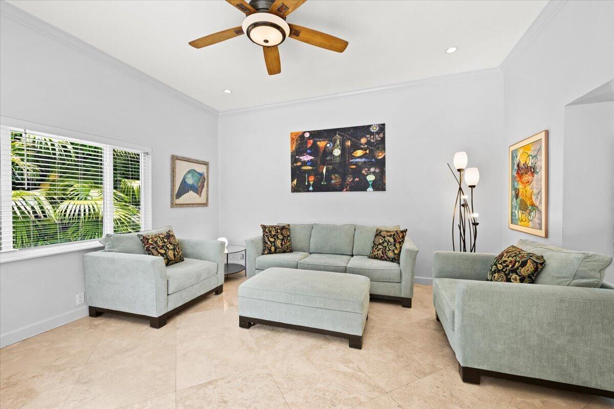 2137 NE 17TH Avenue, Wilton Manors FL 33305 photo 3